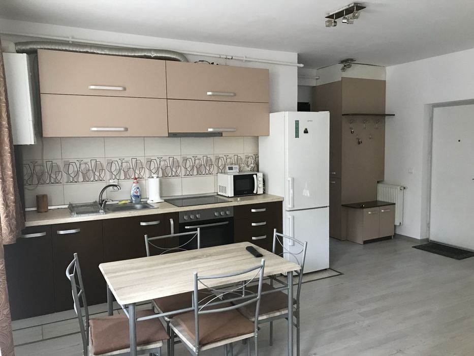 Dau in chirie apartment Valea Gârbaului in zona vivo