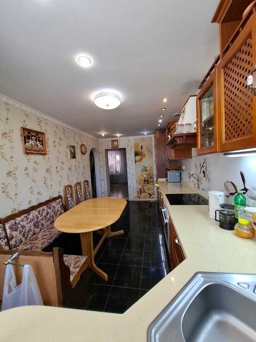 Продам дом в г.Акколе в панском ряду