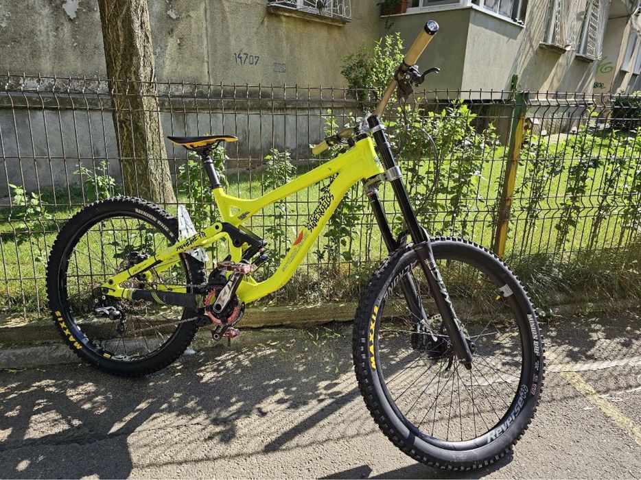 Vand bicicleta downhill commencal supreme v3 DH