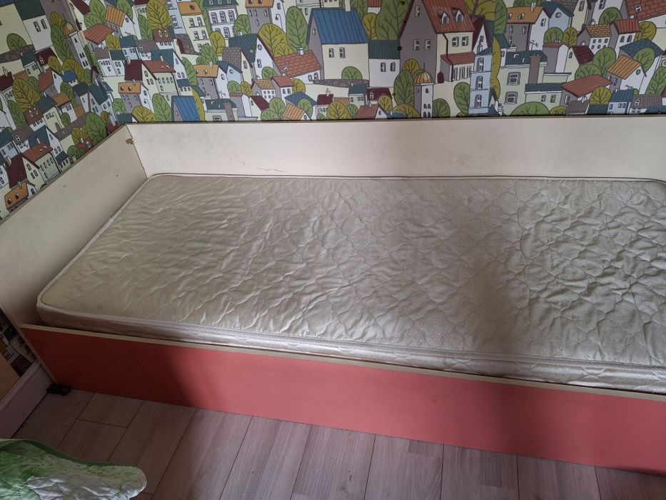 Продам кровать состояние б/у