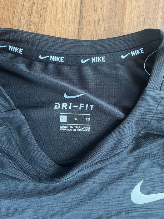 Set pantaloni scurți si tricou Nike Miler