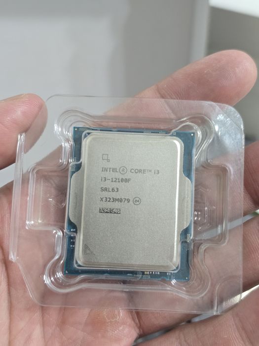 Процессор Core i3 12100f