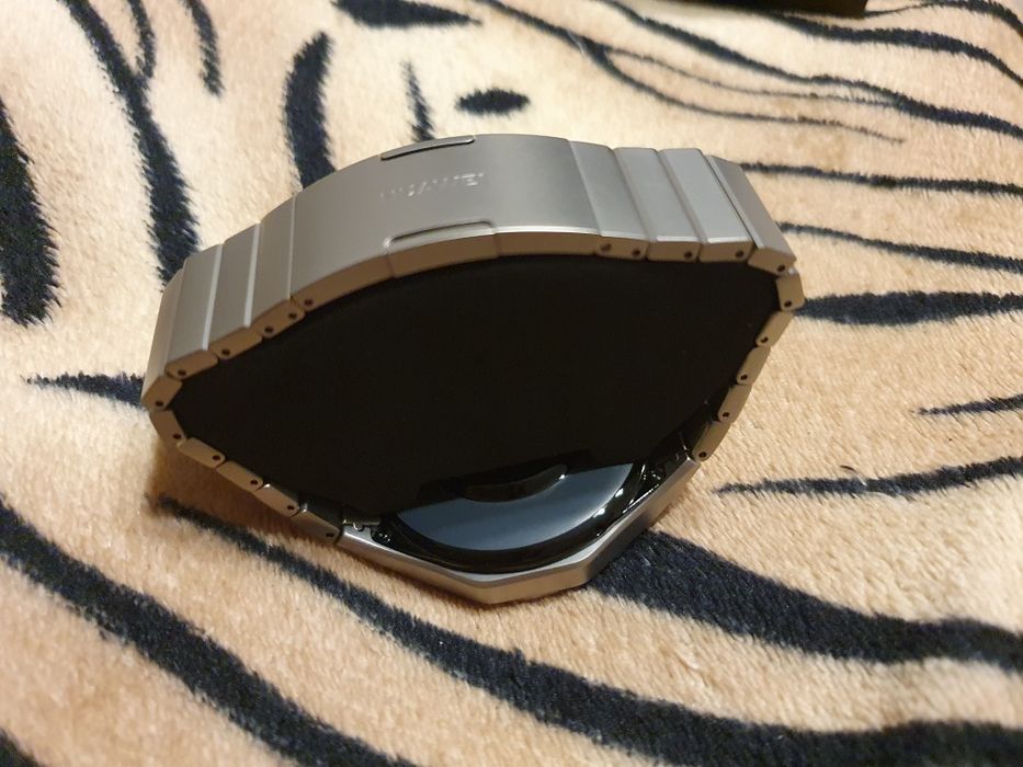 Смарт часовник GT4