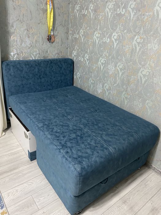 Диван угловой в отличном состоянии