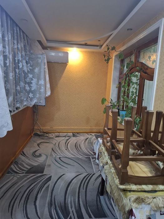 Юнусабад-8,, 3х комнатная. Школа 260