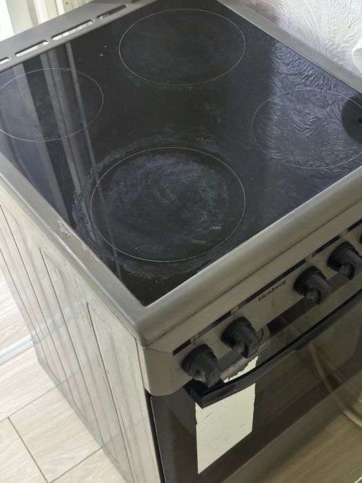 Продается электрическая плита