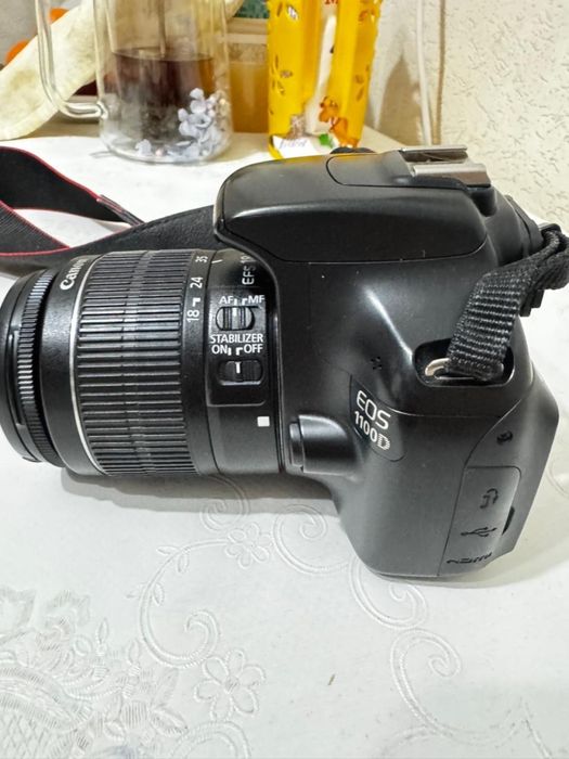 Canon EOS1100d фотоаппарат
