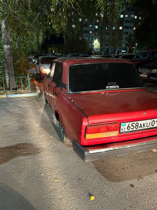 Продам авто ваз 2107