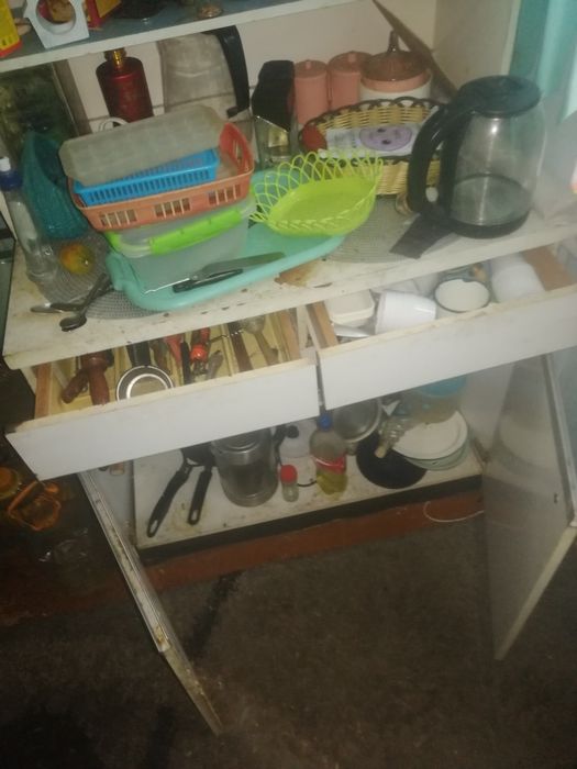 Продам кухонный сервант