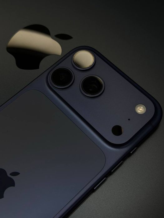 Телефон iPhone 17 Pro Max еас