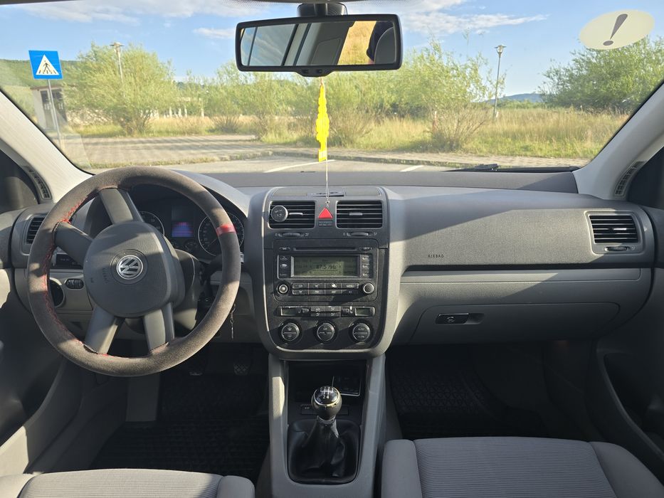 Vând golf 5 1.4 fsi 2005