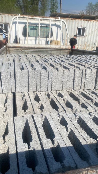 Сплитерные блоки , перегородка 40-40 колонны