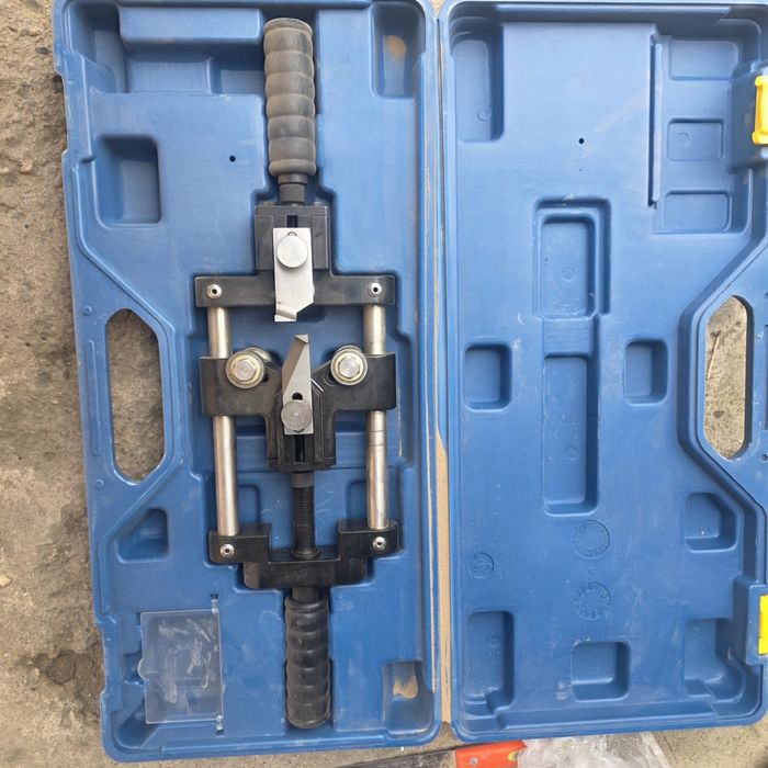 Инструмент для разделки кабелей из сшитого полиэтилена  КСП-90 кВт