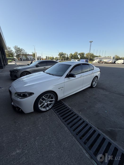 BMW M5 F 10 2014 год