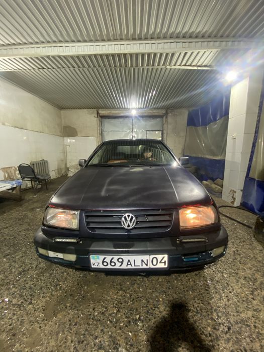 Volkswagen vento обемь 2