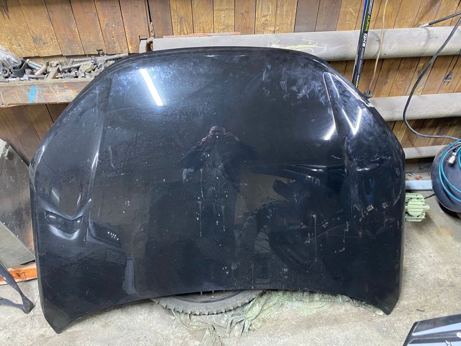 Капот на гранту FL