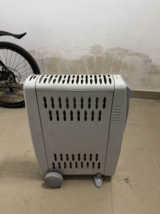 Обогреватель масленый  фирма Scarlett