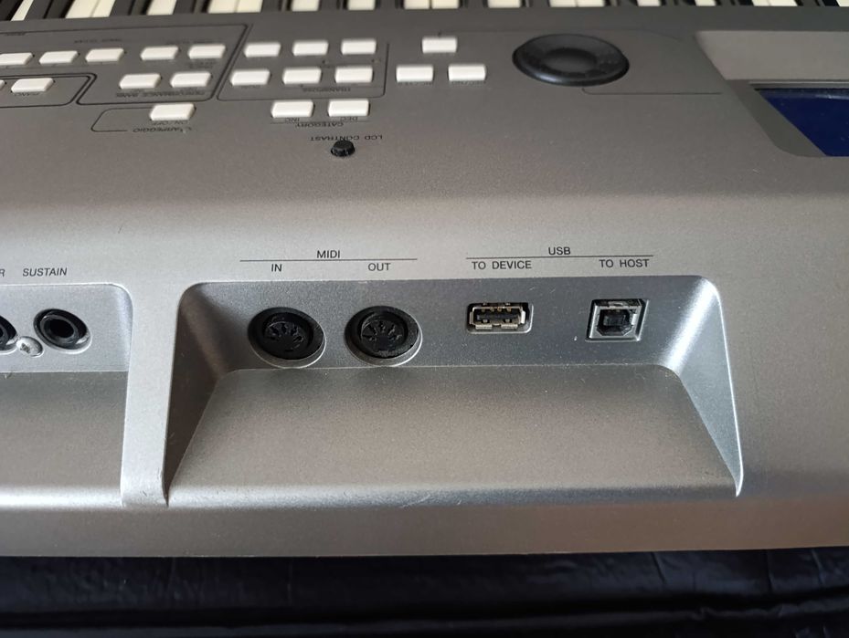 Продавам синтезатор Yamaha MM6