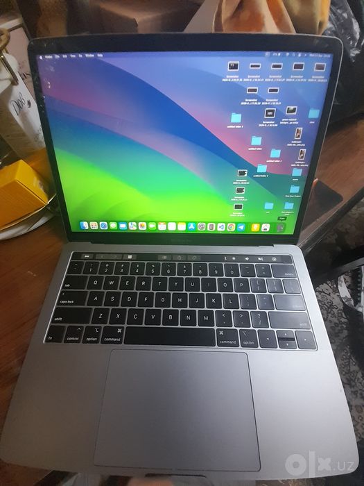 Macbook 2019 core i5 13-inch