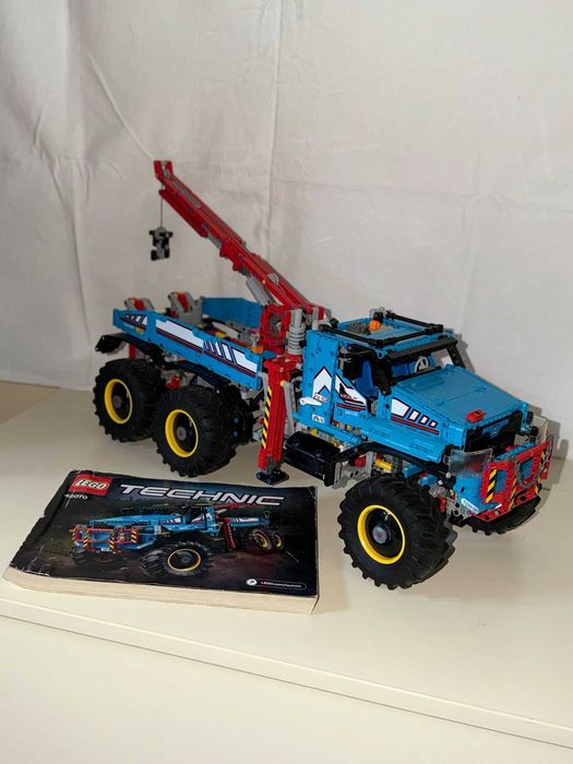 LEGO Technic 42070 6x6 All Terrain Tow Truck – Ediția aniversară 40 ANI – RAR