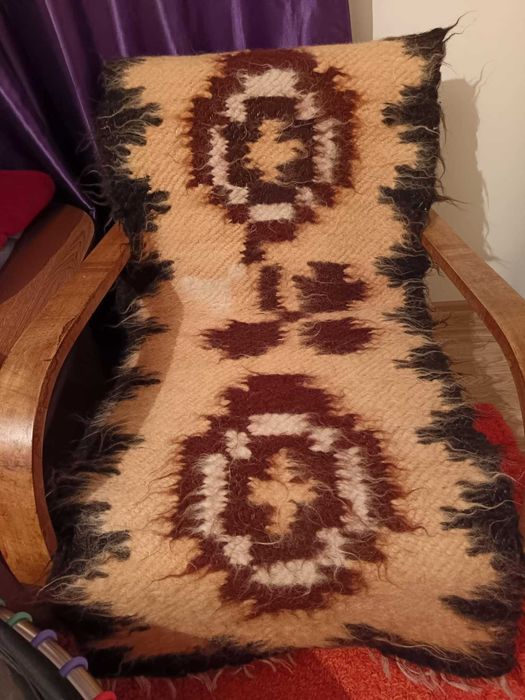Set traditional lana 1 cuvertura de pat si 2 fotolii