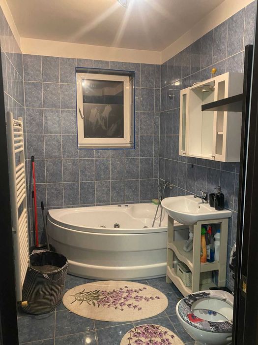 Apartament de inchiriat