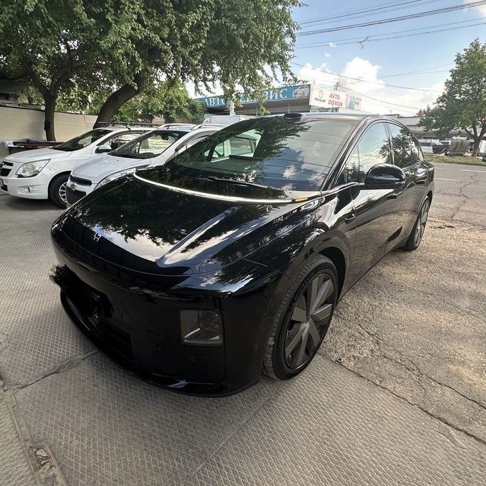 Lixiang i6 full AWD электр 2025 йил