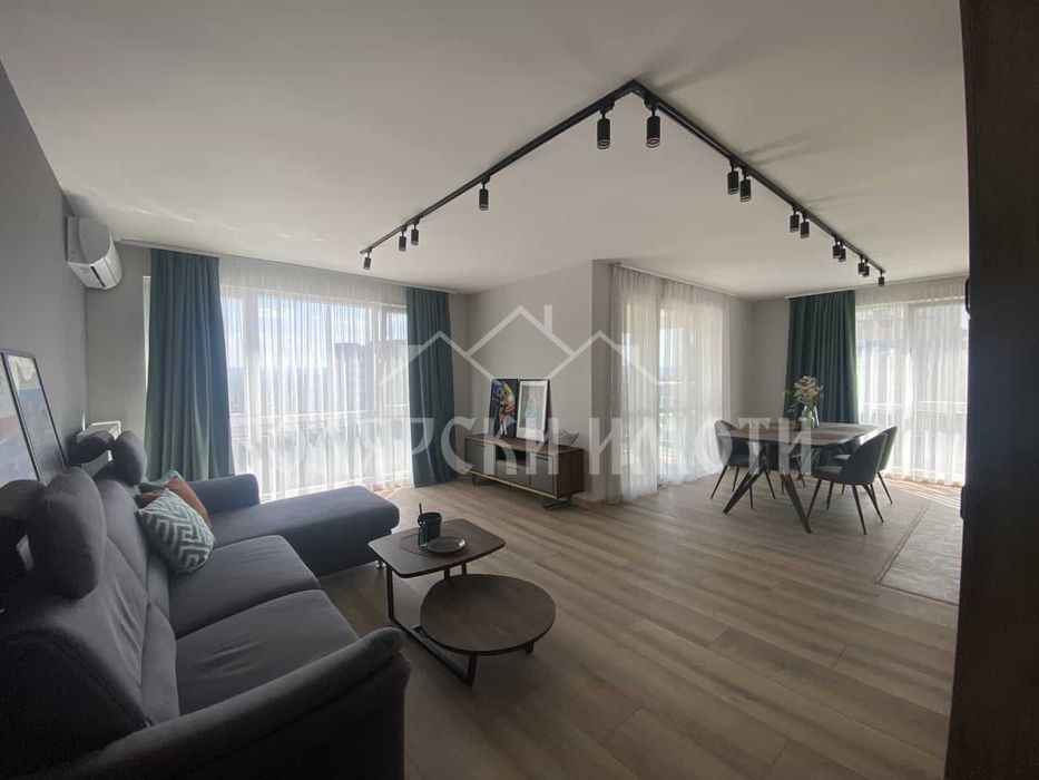 Продава се Тристаен апартамент в Велико Търново, Акация - 136 кв.м за 1912 €/кв.м - Снимка #2