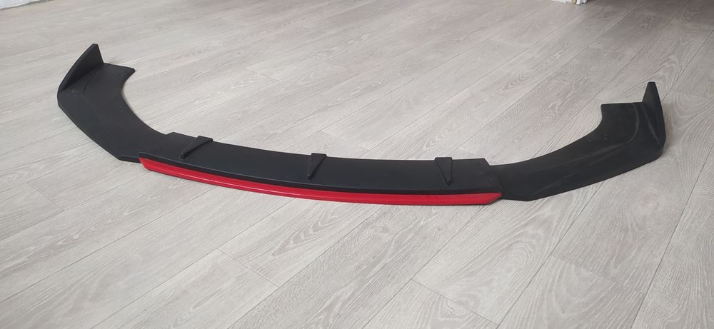 Губа на передний бампер