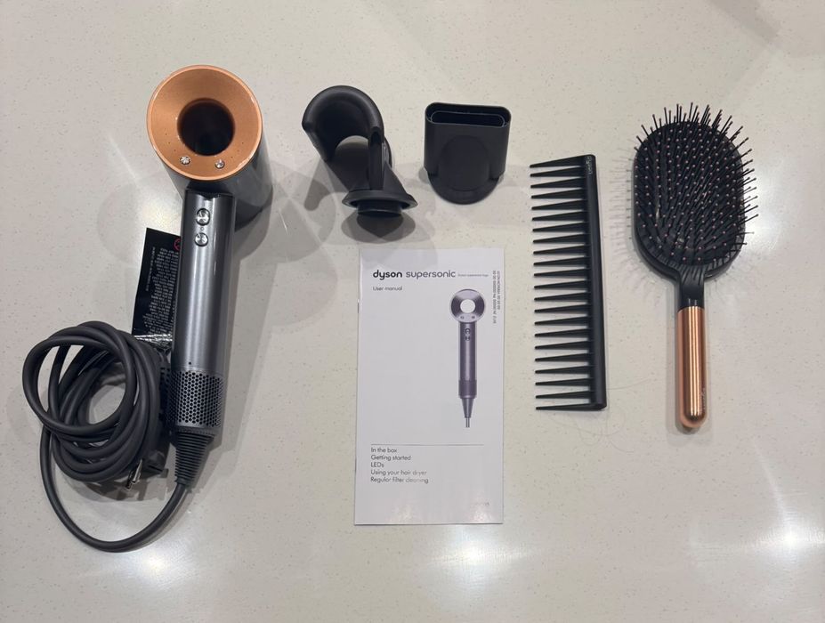Dyson Supersonic золотой цвет