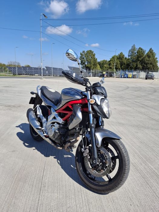 Suzuki Gladius 650 A2