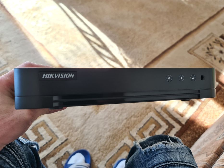 Montez Camere de Supraveghere,sistem alarma,porți automate,videointerf