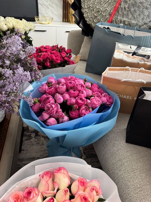 Букеты разные, срочно продам