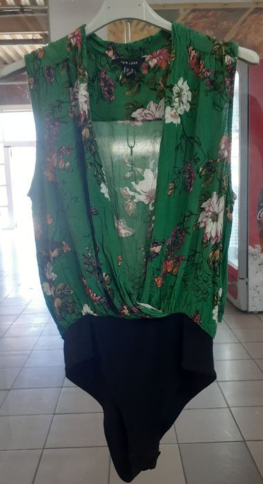 Bluze- camase la pret rezunabil