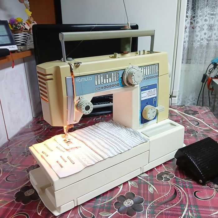 Masina de cusut  VERITAS cu graifar industrial si multiple operatii