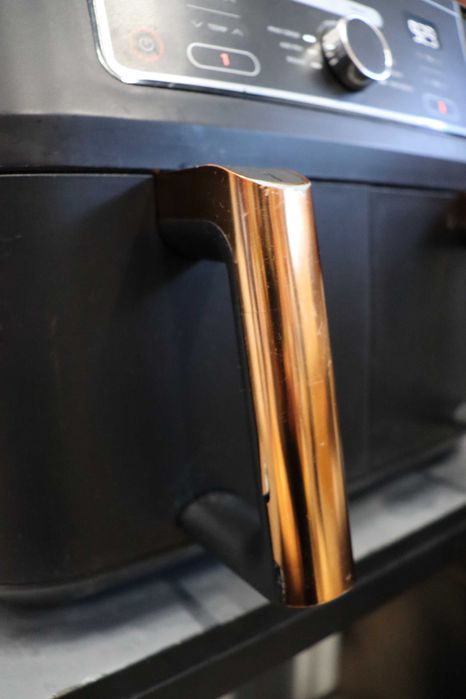 Фритюрник Ninja Foodi MAX Dual Zone, 9,5L Air Fryer, леки ДЕФЕКТИ