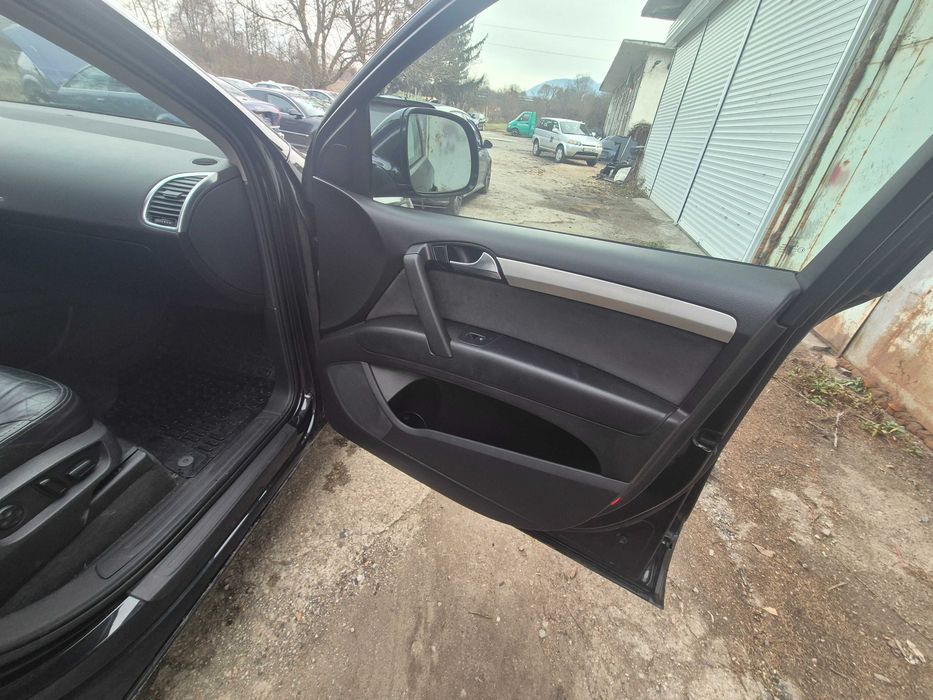 Audi Q7 цял за части или на части