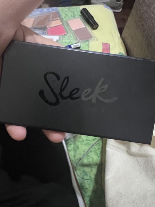 Trusa de machiaj noua