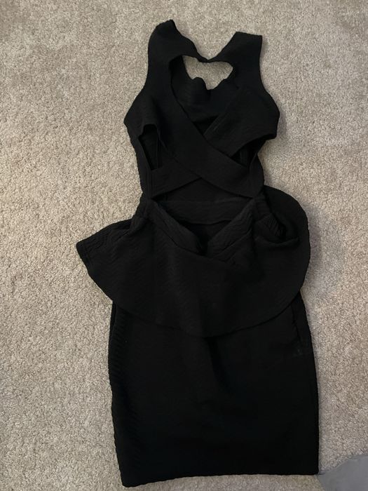 черни къси рокли адидас feered