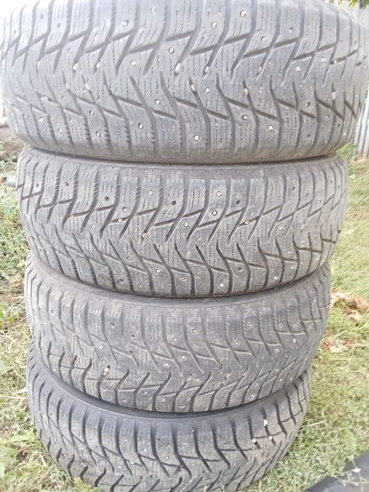 Продам зимние покрышки