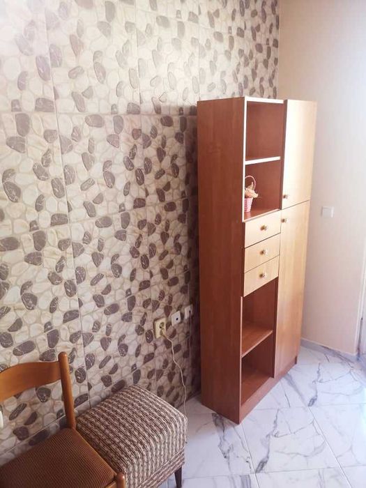 Дава се под наем Двустаен апартамент в Бургас, Меден рудник - зона А - 55 кв.м за 150 € - Снимка #1