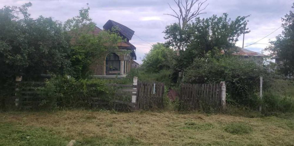 Loc ce vanzare comuna Sarbeni