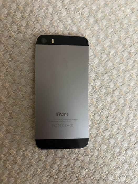 Продам iPhone 5s