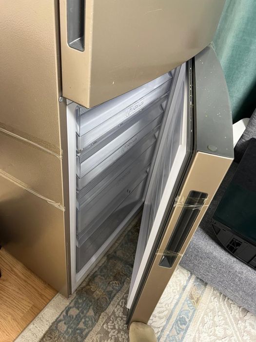 Холодильник, Haier C2F637CGGU1 золотистый