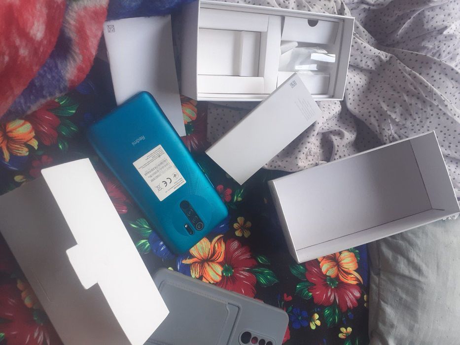 Redmi 9 xotira32 ayib yoq obment bor