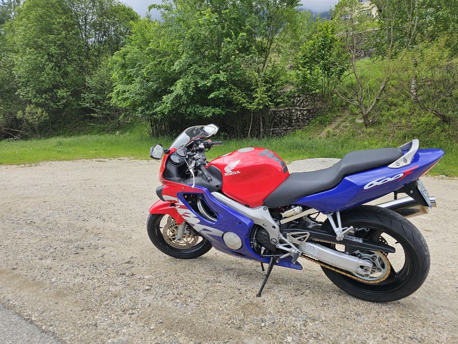 Honda cbr600f4 1999