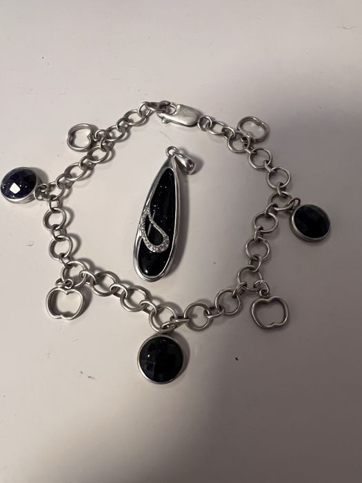 Сребърна гривна и висулка