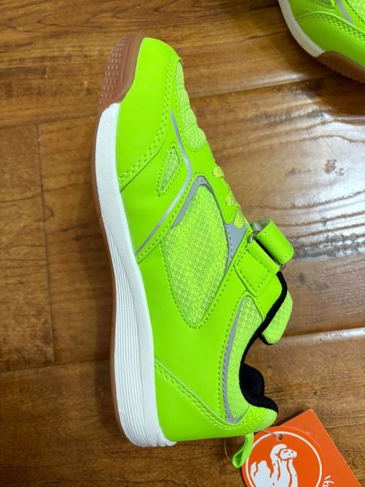 Детские спортивные кеды