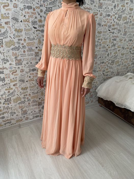 Вечернее платье