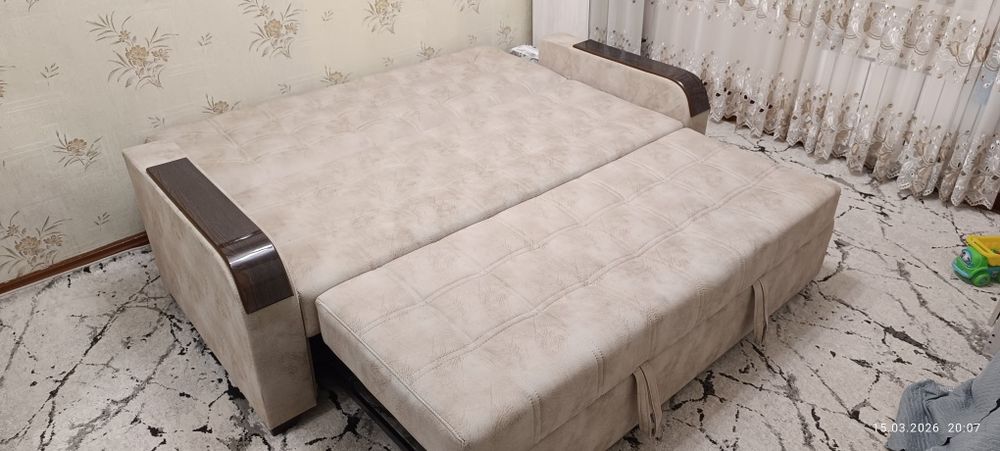 Диван кровать новый почти. Конкретным клиентам уступка есть. Келишамиз